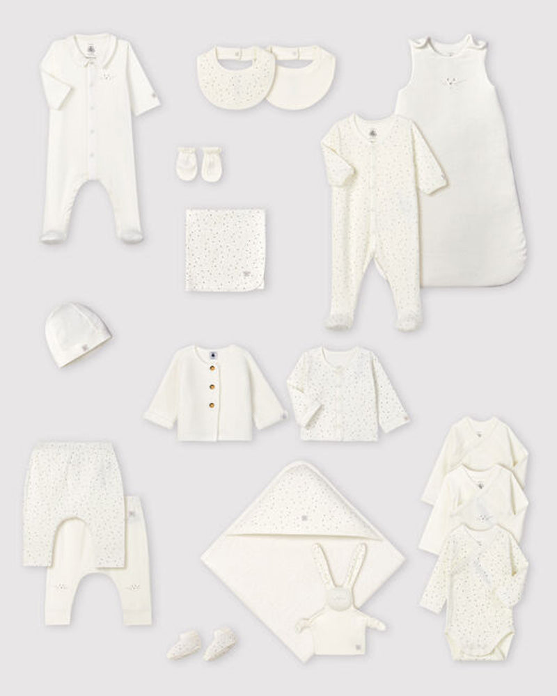 Ivory Diaper Bag &amp; 16 Piece Gift Set