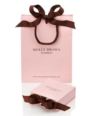 
  
    Molly
  
    Brown
  
    London
  
 January Birthstone Bracelet-Garnet