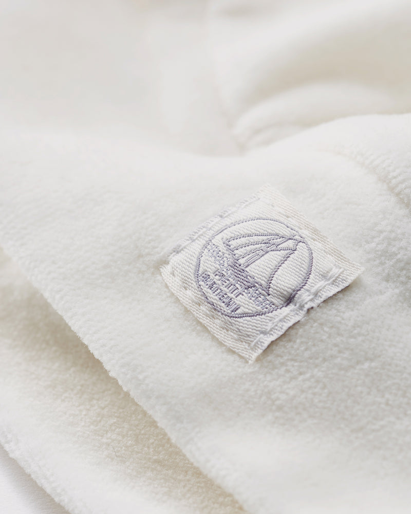 
  
    Petit
  
    Bateau
  
 Baby Ivory Velour Hat