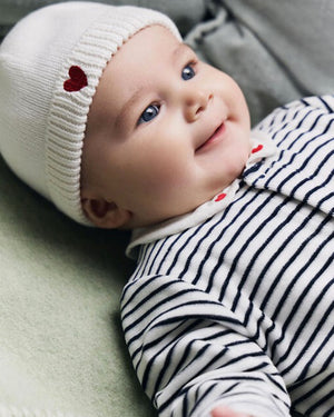 
  
    Petit
  
    Bateau
  
 Baby Ivory Red Heart Knit Hat