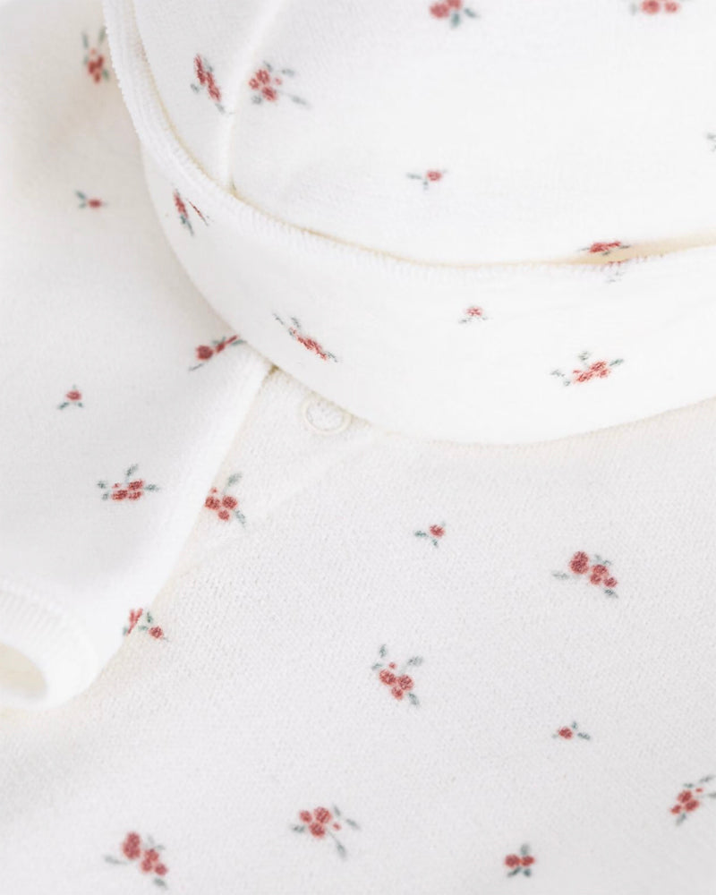 
  
    Petit
  
    Bateau
  
 Baby Ivory Holly Velour Gift Set