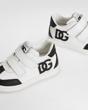 
  
    Dolce
  
    &
  
    Gabbana
  
 Toddler White DG Logo Sneakers