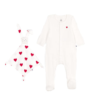 
  
    Petit
  
    Bateau
  
 Baby Red Heart Onesie & Toy Gift Set