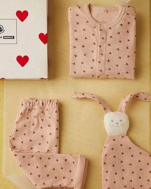 
  
    Petit
  
    Bateau
  
 Baby Girls Pink Heart Gift Set