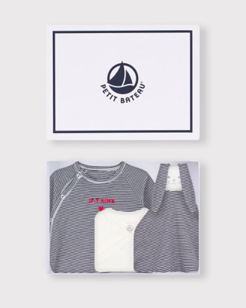 
  
    Petit
  
    Bateau
  
 Baby Onesie, Body & Toy Gift Set