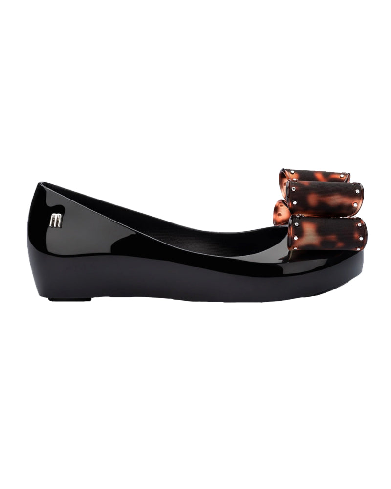 
  
    Mini
  
    Melissa
  
 Girls Black Ultragirl Bow Ballerina