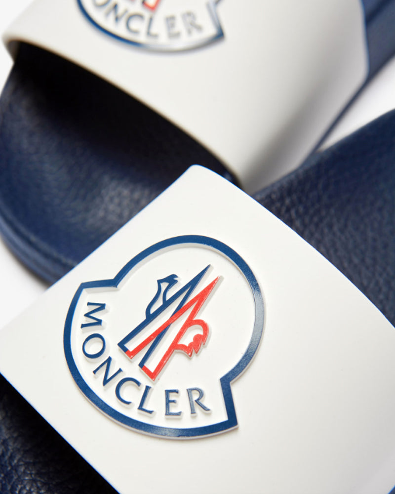 
  
    Moncler
  
    Enfant
  
 Boys Navy Logo Slides