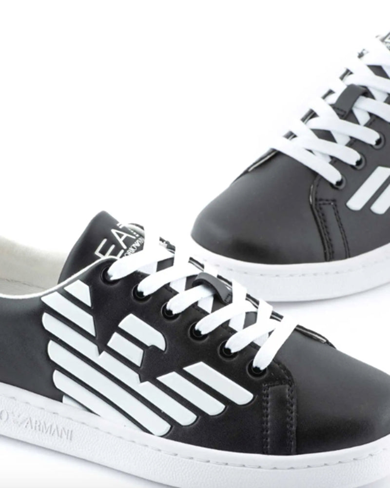 Boys White/Black Sneaker