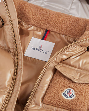 
  
    Moncler
  
    Enfant
  
 Beige Yule Down Jacket